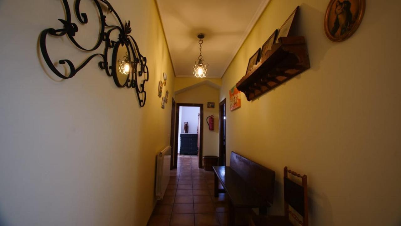 Casa Rural Plaza Vieja Saldaña Esterno foto